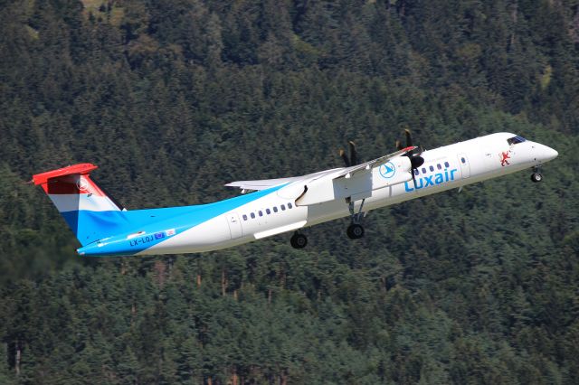 de Havilland Dash 8-400 (LX-LQJ)