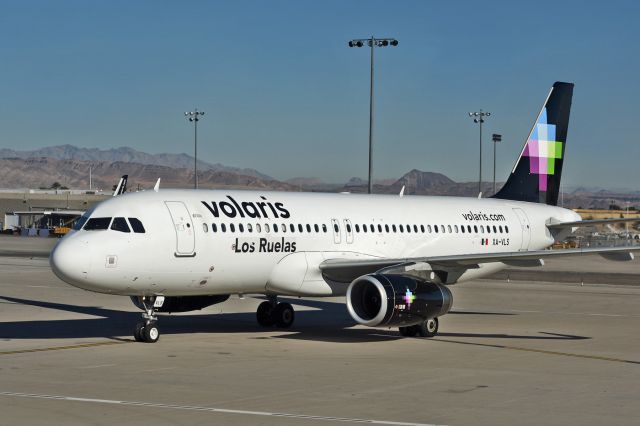 Airbus A320 (XA-VLS)
