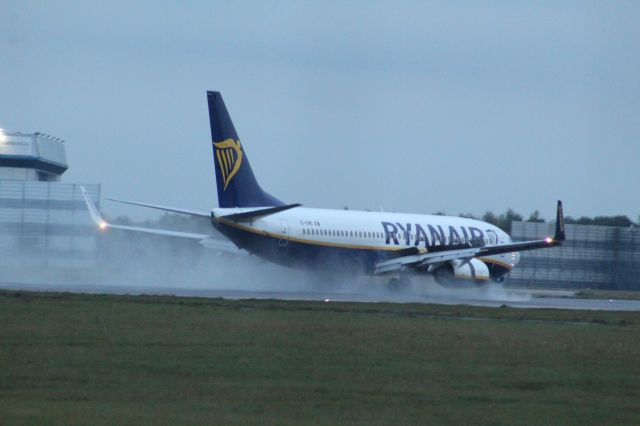 Boeing 737-800 (EI-EME) - A Ryanair B737-800 slowing down after landing on runway 22 at London Stansted Airport.br /br /Location: London Stansted Airport.br /Date: 12.10.22 (dd/mm/yy).