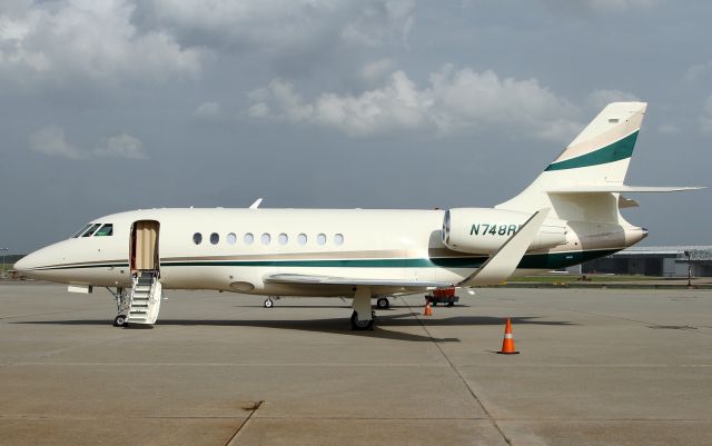 Dassault Falcon 20 (N748RE)