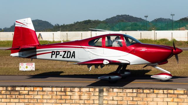 Vans RV-10 (PP-ZDA)