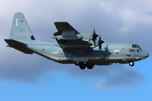 Lockheed C-130 Hercules (16-6381)