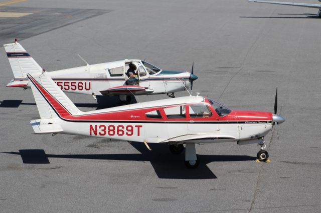 Piper Cherokee Arrow (N3869T)