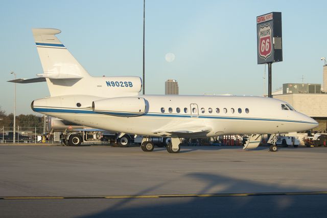 Dassault Falcon 900 (N902SB) - November 2013