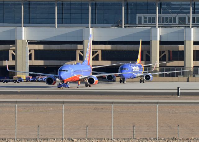 Boeing 737-700 (N799SW)