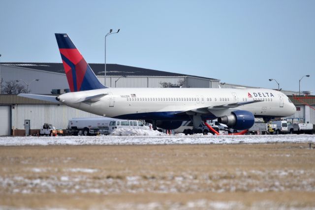 Boeing 757-200 (N662DN) - IAB Ramp 02-02-21