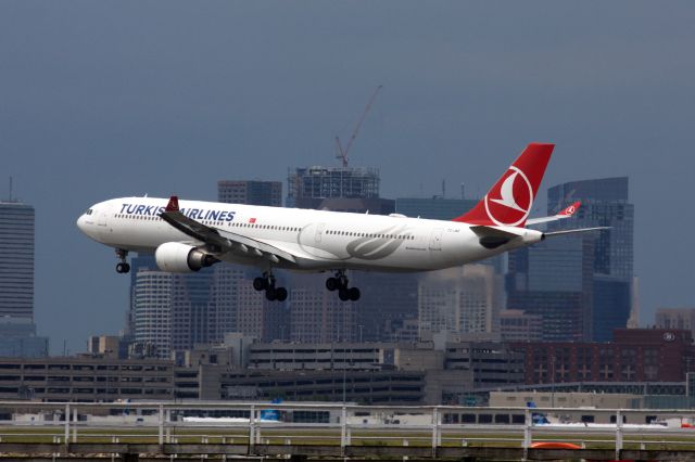 Airbus A330-300 (TC-JNZ)