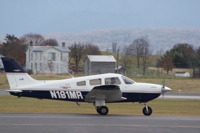 Piper Cherokee (N181MR) - Just after landing - 12/2/16