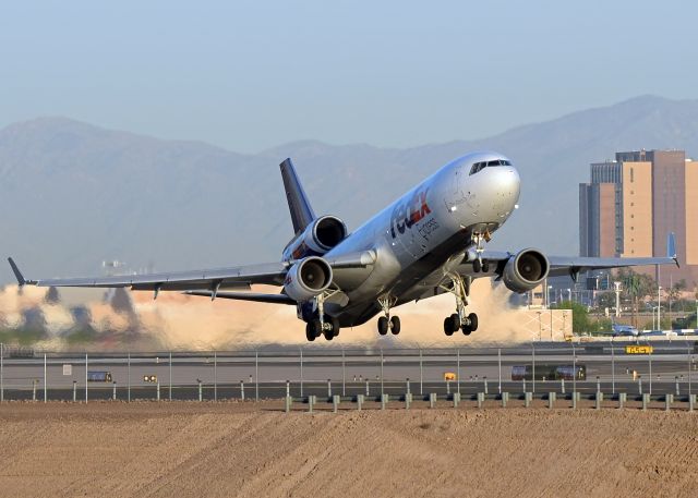 Boeing MD-11 (N606FE)