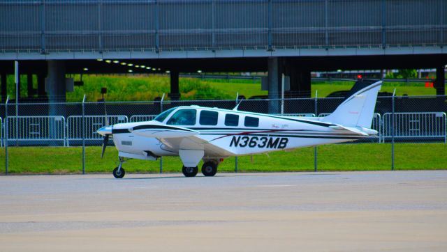 Beechcraft Bonanza (36) (N363MB)