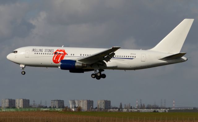 BOEING 767-200 (ZS-DJI) - 16/02/2014br /World Tour Rolling Stones