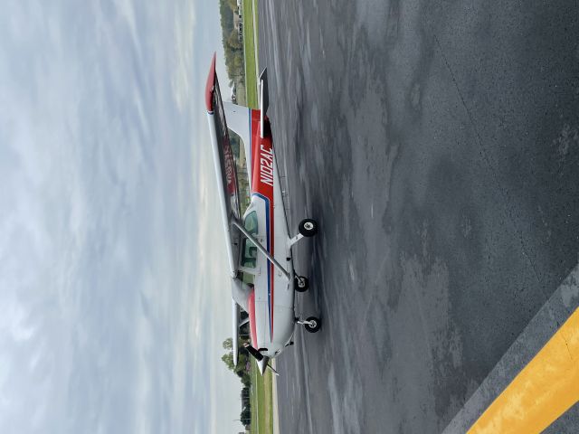 Cessna Skyhawk (N102AC) - Ramp at Taylor County Kentucky, 