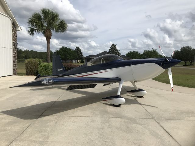 Vans RV-8 (N225SM)