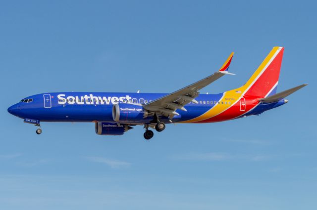 Boeing 737 MAX 8 (N8785L) - 8587 landing 33L at BWI 01/24/2023