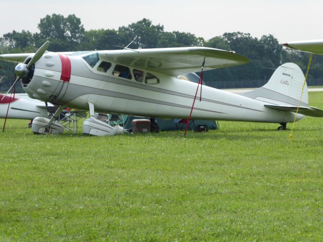 Cessna LC-126 (N9883A)