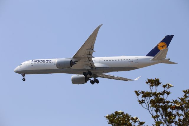 Airbus A350-900 (D-AIXG)