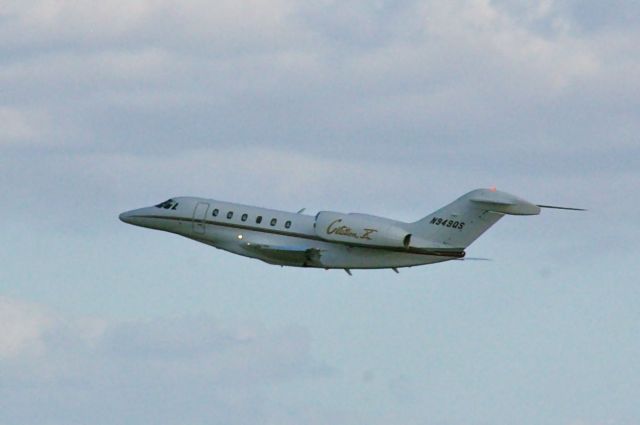 Cessna Citation X (N949QS) - Departing 1R on 12/16/11.