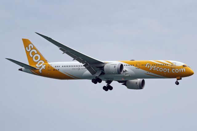 Boeing 787-9 Dreamliner (9V-OJB)