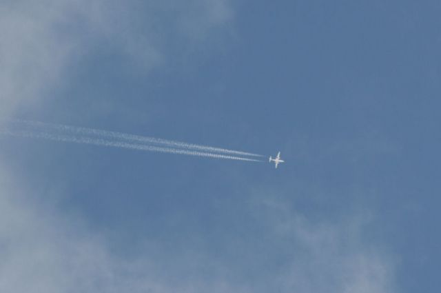 Gulfstream Aerospace Jetprop Commander (N333UP)