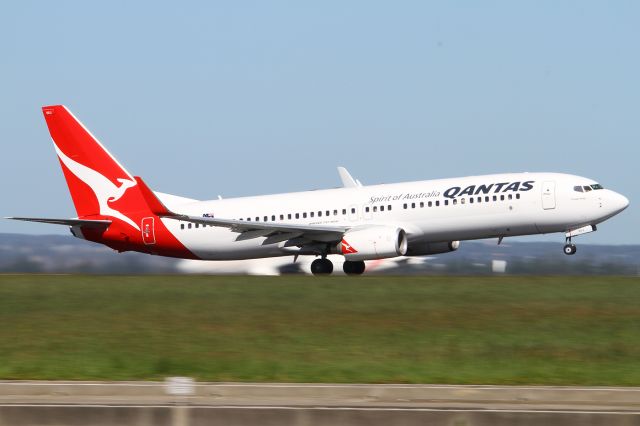 Boeing 737-800 (VH-VXJ)