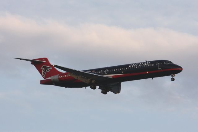 Boeing 717-200 (N891AT)