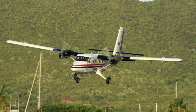 De Havilland Canada Twin Otter (PJ-WIU)