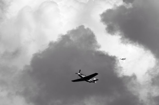 — — - Mustang P-51D Oshkosh Fly By