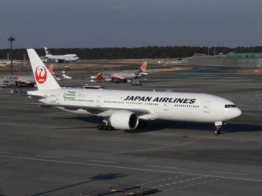 Boeing 777-200 (JA707J)