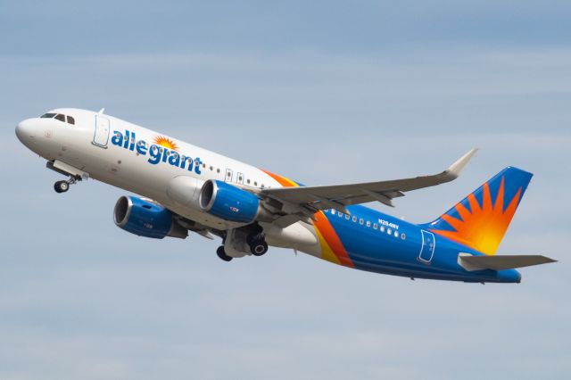 Airbus A320 (N254NV) - Allegiant Air 1390 blasting off to Fort Lauderdale. 