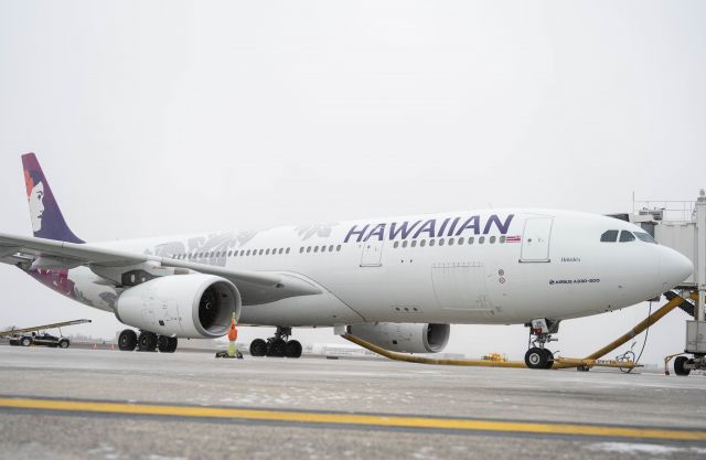 Airbus A330-200 (N381HA) - HONOLULU - SEATTLE FLIGHT HA22 DIVERTED TO SPOKANE DO TO SNOW ON WEST COAST