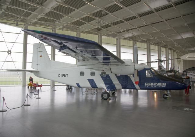 D-INFT — - Modern wing concept. At the Dornier museum at Friedrichshafen, Germany.