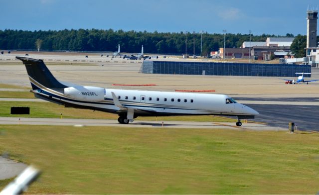 Embraer ERJ-135 (N925FL)