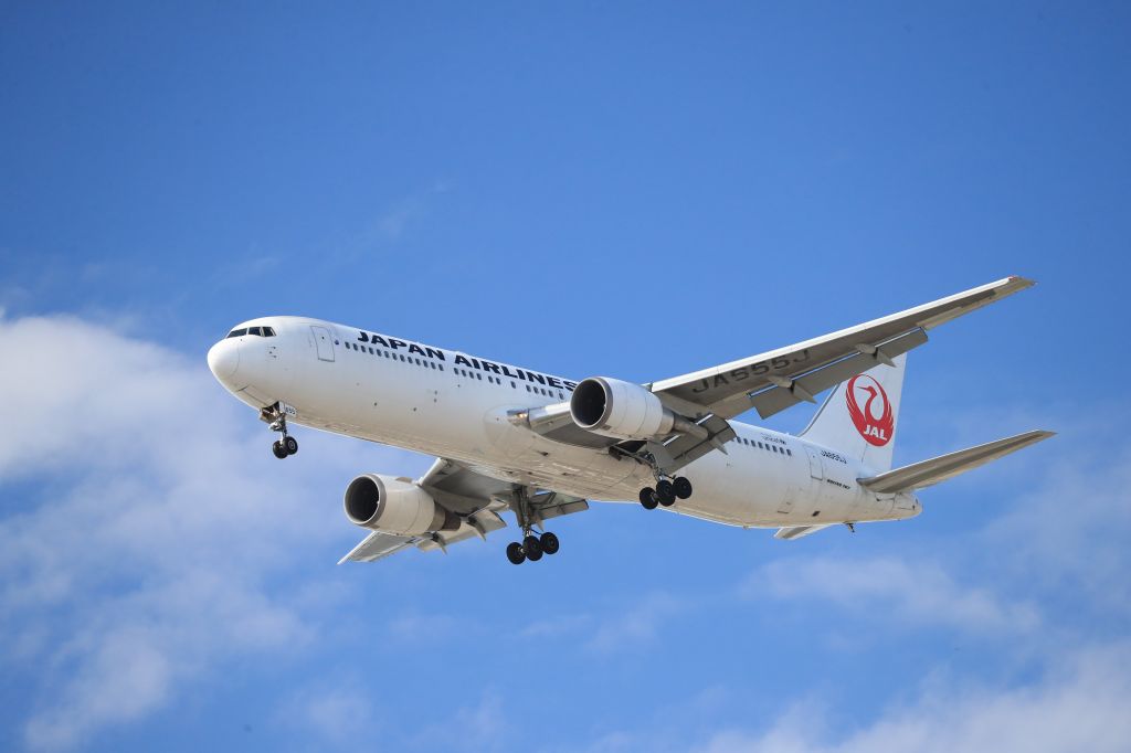 BOEING 767-300 (JA655J) - September 29th 2018:HND-HKD.