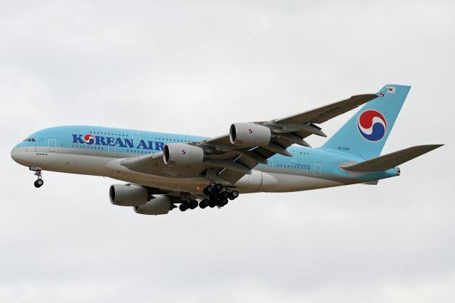 Airbus A380-800 (HL7612)