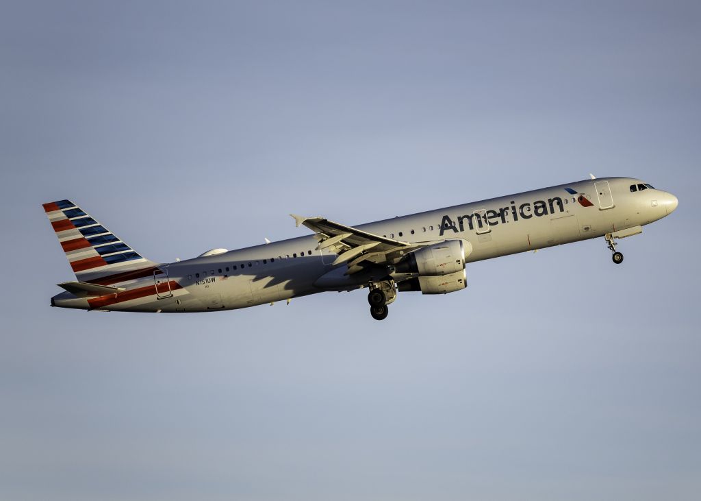 Airbus A321 (N151UW)