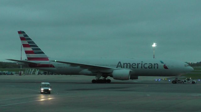 Boeing 777-200 (N768AA) - American's last 777-200 getting towed for his flight back to KJFK.
