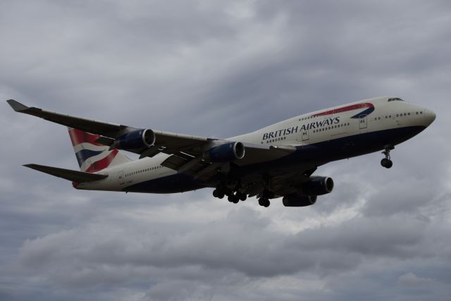 Boeing 747-200 (G-BNLY)