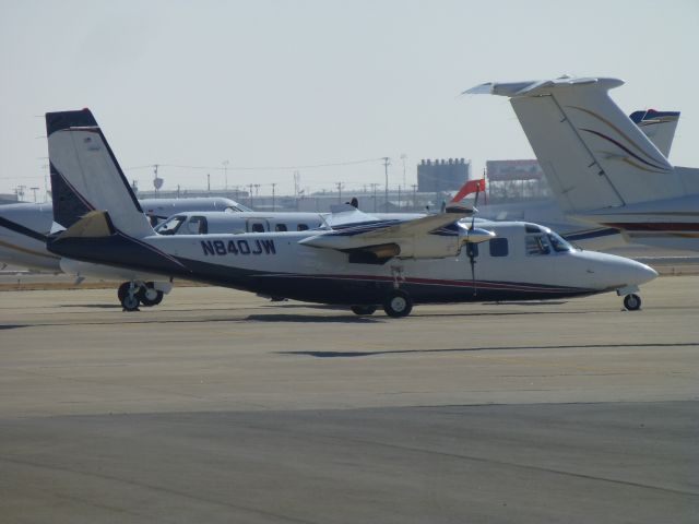 Aero Commander 500 (N840JW)