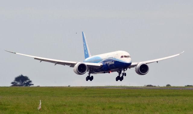 Boeing 787-8 (N787BA)