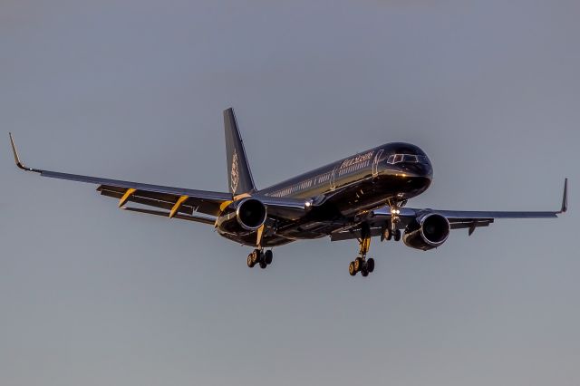 Boeing 757-200 (G-TCSX)