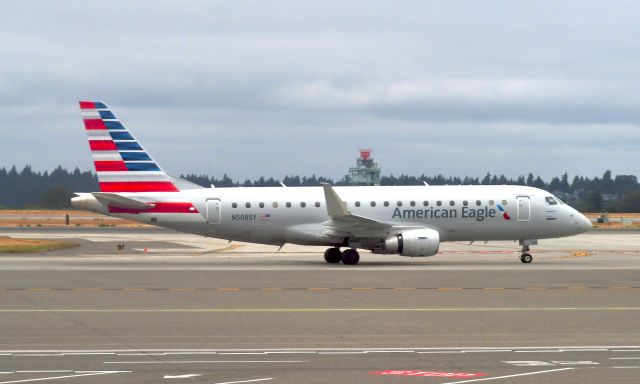 Embraer 175 (N508SY) - American Eagle Embraer ERJ-175LR N508SY in Seattle 