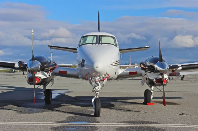 Beechcraft King Air 90 (N190SS)