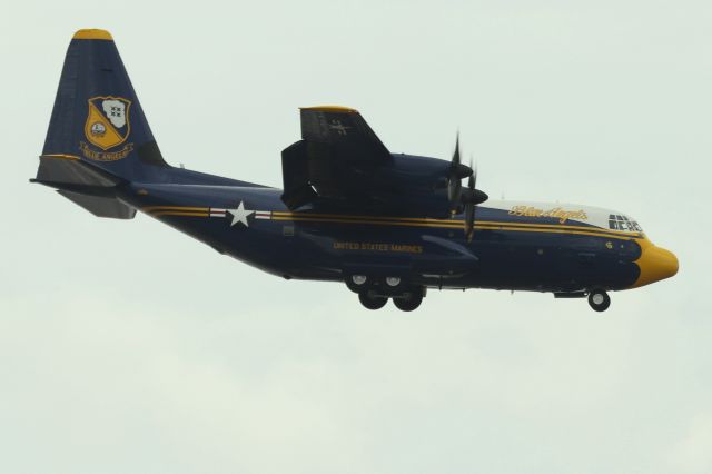 Lockheed C-130 Hercules (17-0000) - 'Marine Alpha Bravo One Zero' arriving on 15R. Diverting to Boston due to a mechanical issue after a fuel stop in Bangor, ME from England  