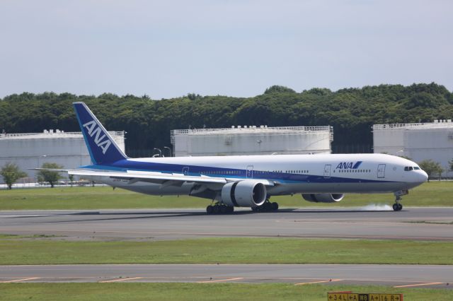 BOEING 777-300 (JA782A)