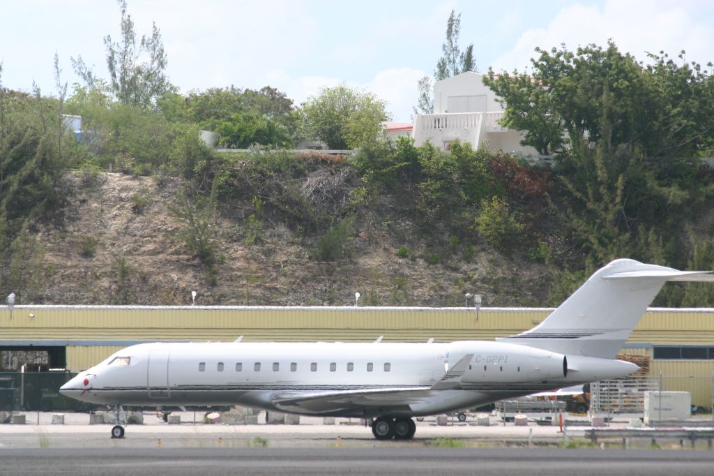 Bombardier Global 5000 (C-GPPI)