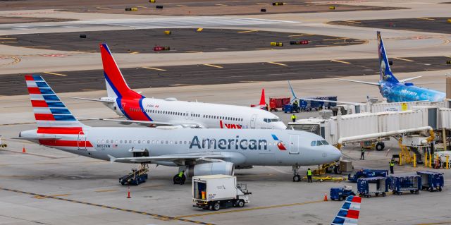 Boeing 737 MAX 8 (C-GUUL) - A Lynx Air 737 MAX 8 parking at PHX on 2/14/23. Taken with a Canon R7 and Canon EF 100-400 II L lens.