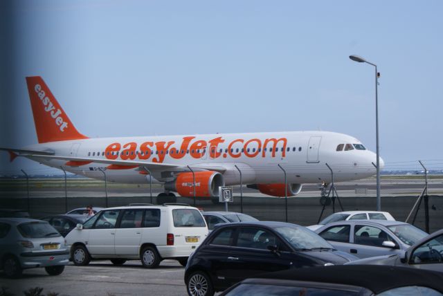 Airbus A320 (G-EZUP) - cn5056