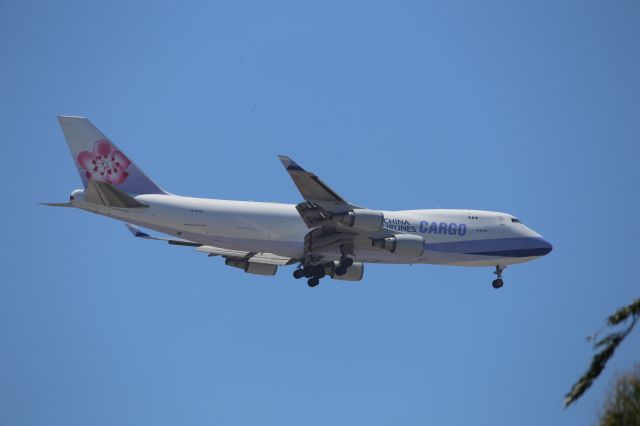 Boeing 747-400 (B-18709)