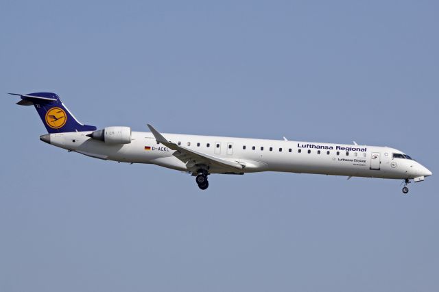 Canadair Regional Jet CRJ-900 (D-ACKL)
