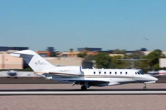 Cessna Citation X (N758XJ)